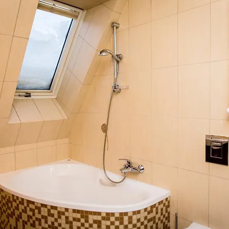Zacisza Tetmajera Apartment *
